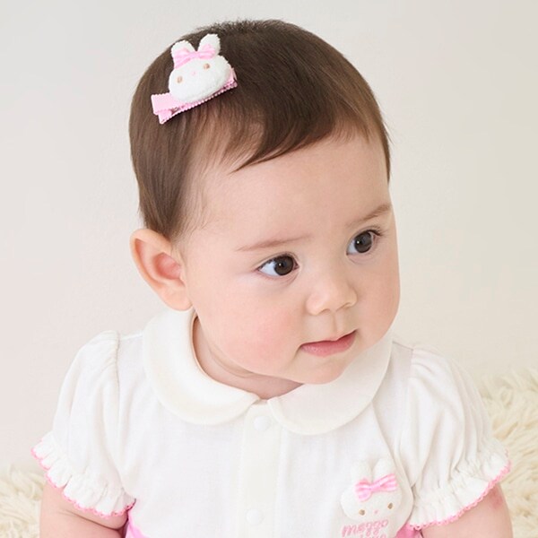 ☆ウサギマスコット付　ヘアクリップ