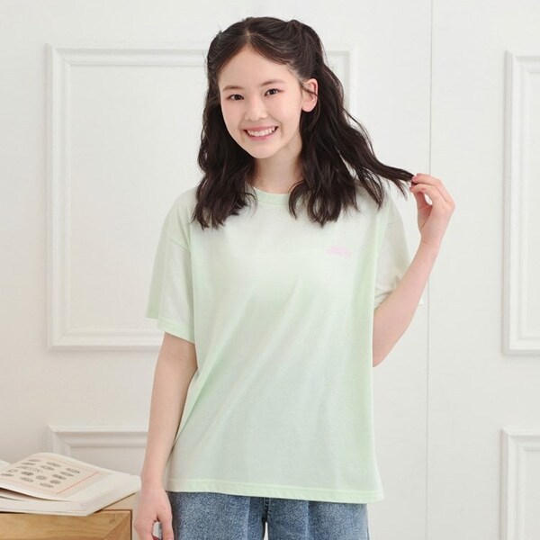 バックプリントTシャツ