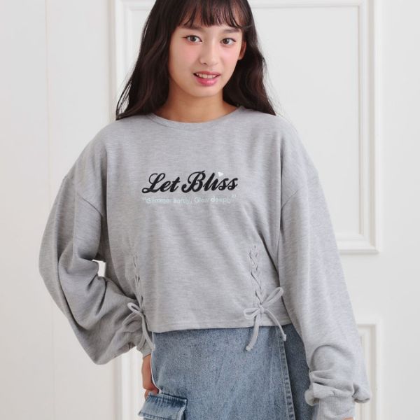 レースアップ刺繍裏毛プルオーバー