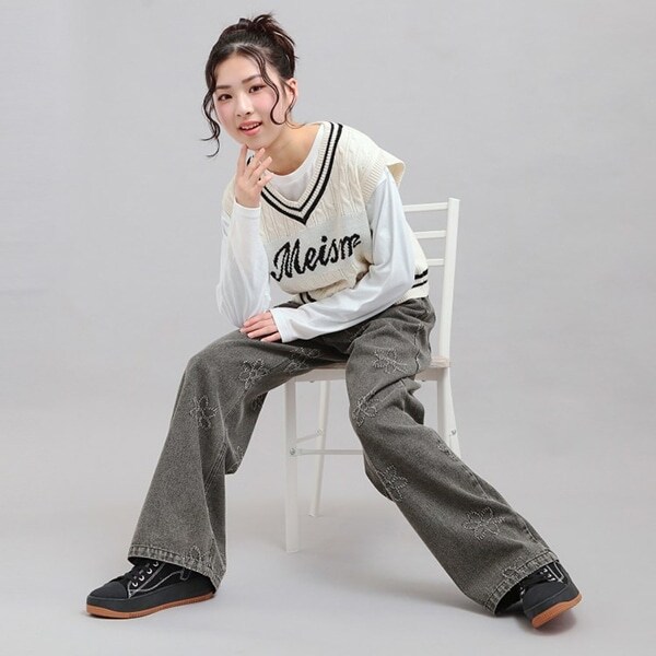 フラワー柄デニムロングパンツ