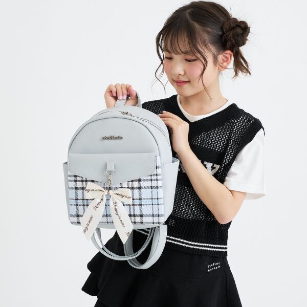 ガーリーリュック