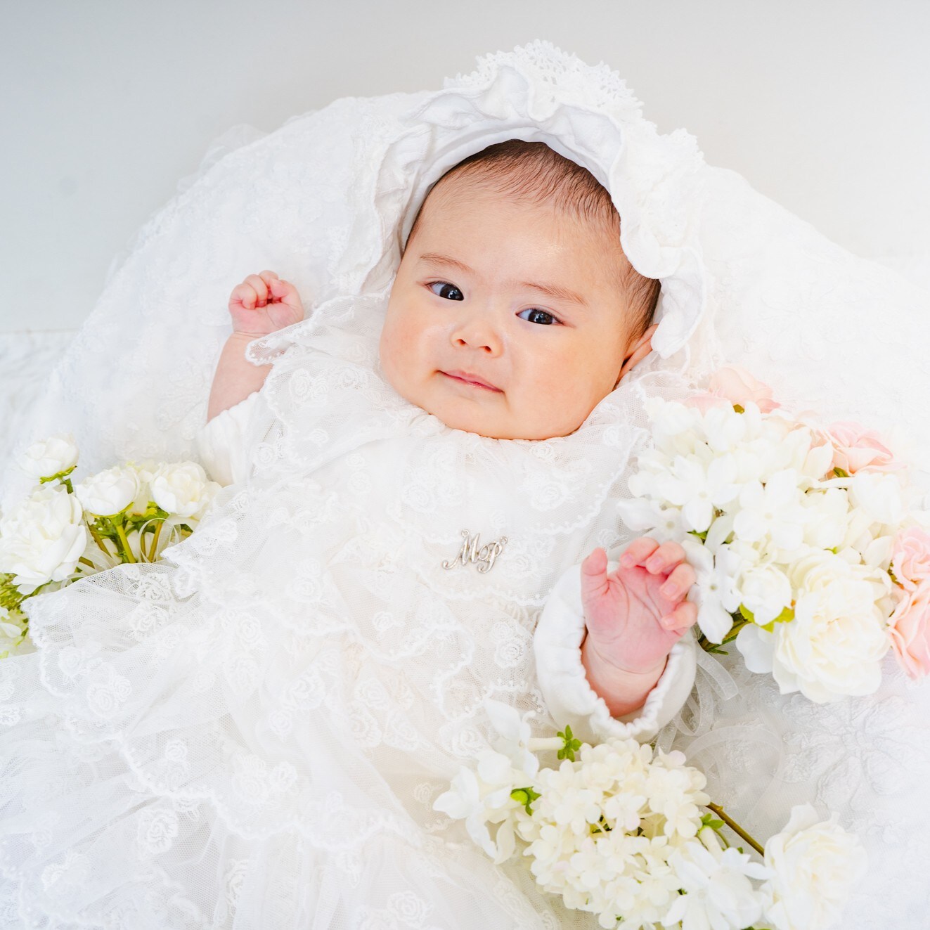 【メゾ ピアノオリジナルセレモニードレス】お宮参り・百日祝いライトプラン25カット + こだわり台紙（2面）セット