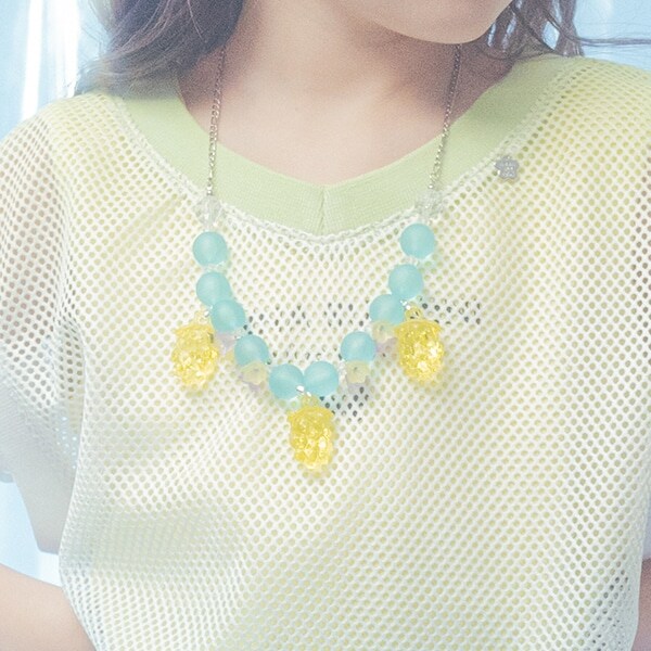 ビーズネックレス