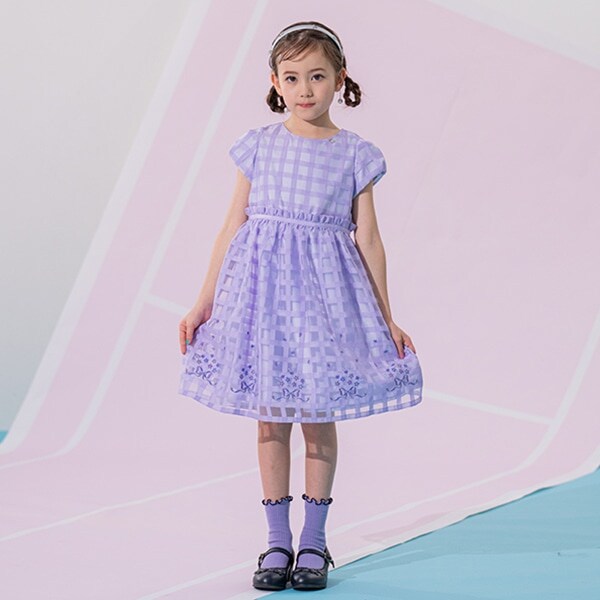 オーガンジー裾刺繍ワンピース