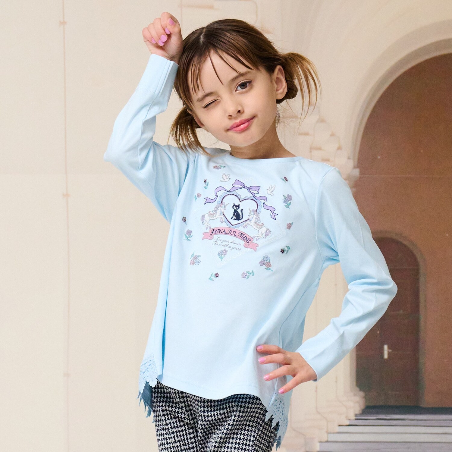 ネコドリーミー刺しゅう長袖Tシャツ