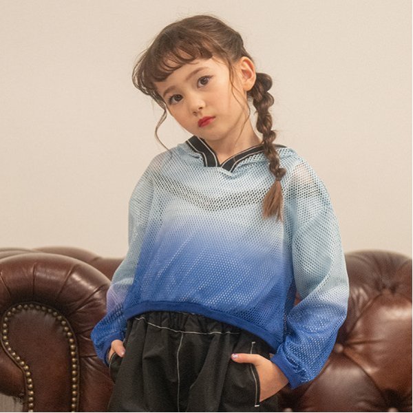 短丈グラデーションメッシュパーカ＋長袖Tシャツ