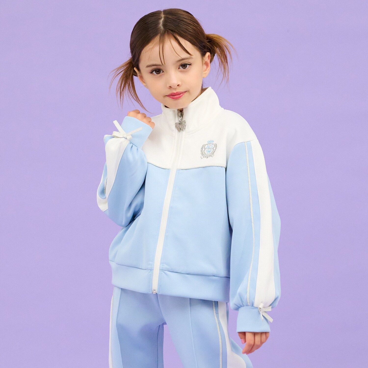 トラックジャケット