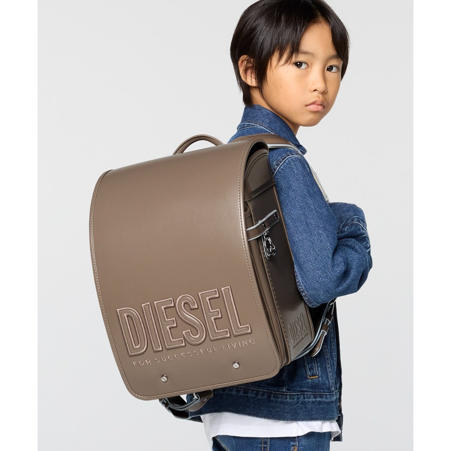 【DIESEL(ディーゼル)】EMBROIDERY DIESEL BISCOTTO LOGO(エンブロイダリー ディーゼル ビスコット ロゴ)ランドセル