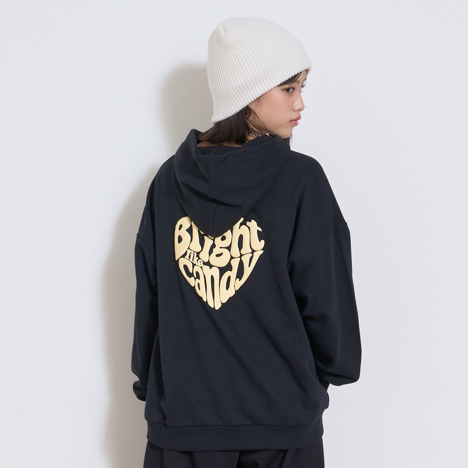 【秒かわトップス】【LTXC】ハート発泡パーカ