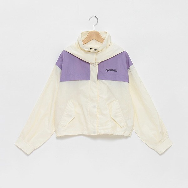 切り替えナイロンマウンテンパーカ