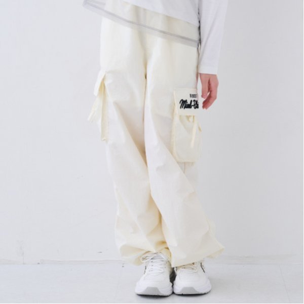 カーゴパラシュートパンツ