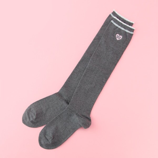 抗菌防臭 ハート刺しゅうラインハイソックス