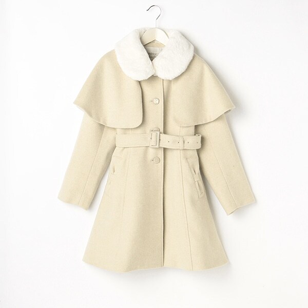 ケープつきコート