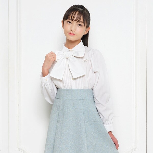 リボンタイブラウス