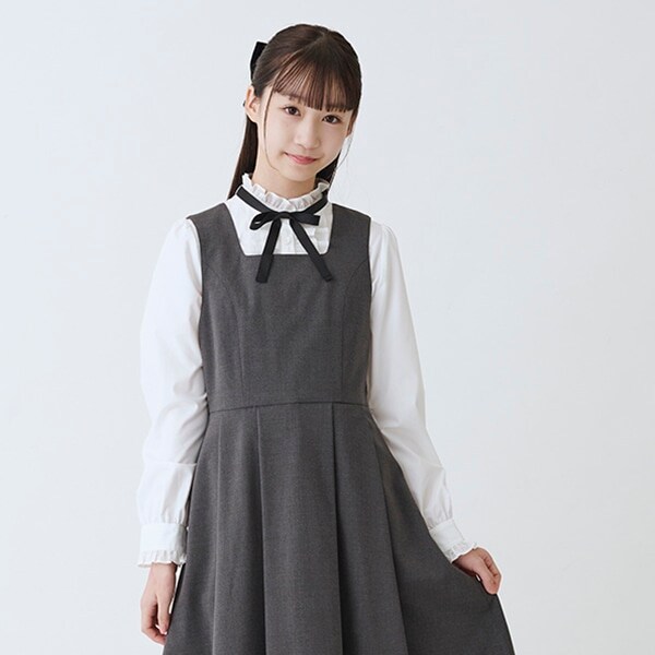 スタンドフリルブラウス