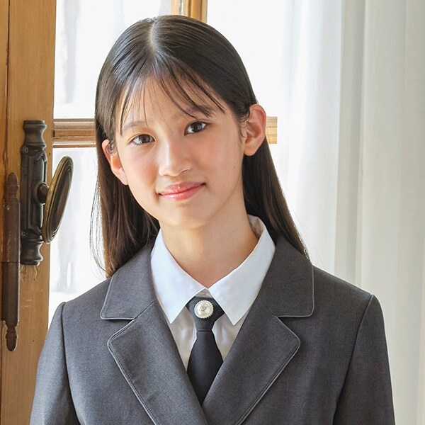 ロゴパールつきネクタイ