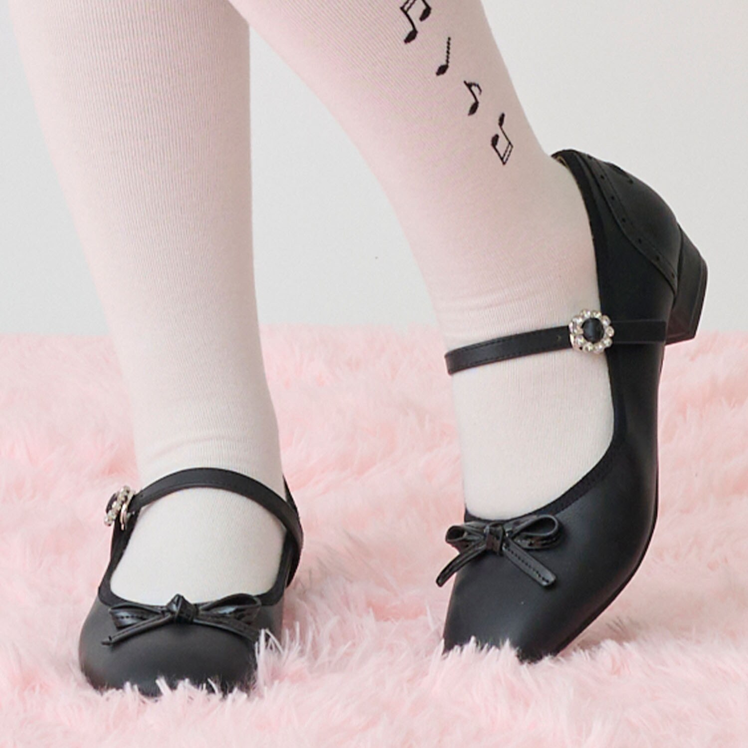 ビジューバックルストラップシューズ