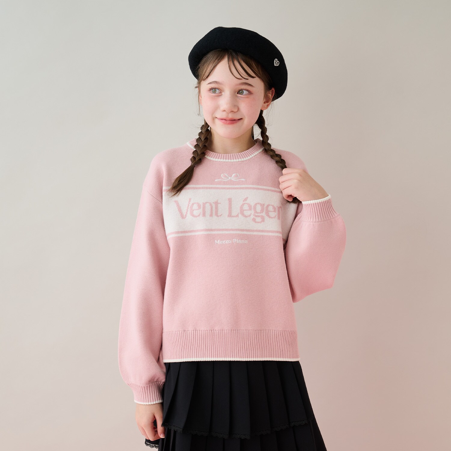 ロゴジャカードニット