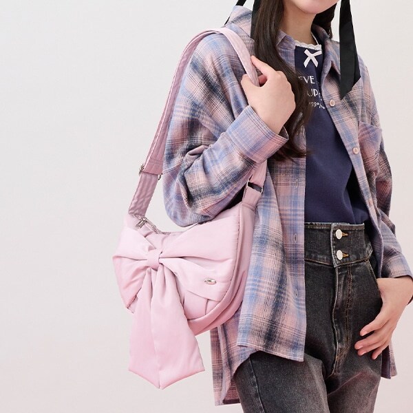 ふんわりリボンの三日月ショルダーバッグ