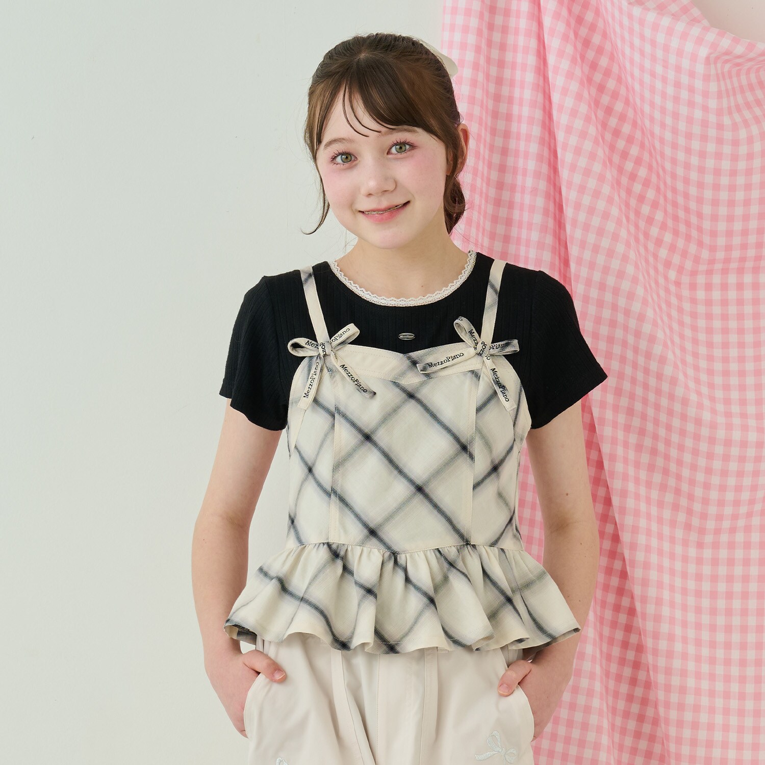 ペプラムビスチェ＆トリムレースTシャツセット