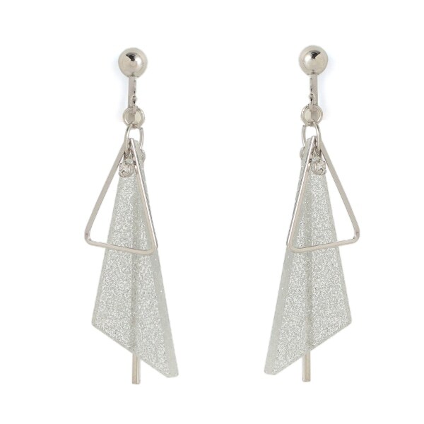 三角形モチーフビジューつきイヤリング