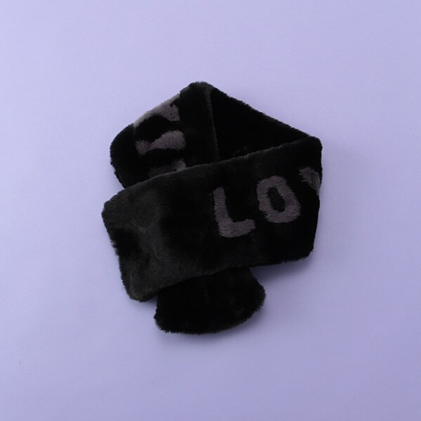 ロゴフェイクファーマフラー