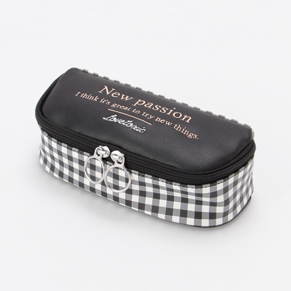 ロゴ刺しゅうギンガムポーチ