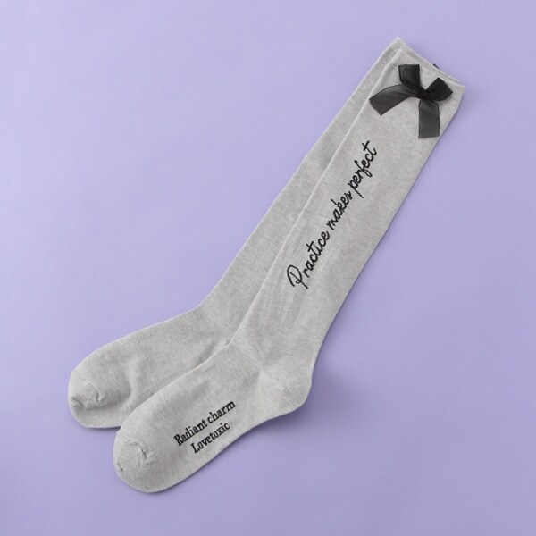 リボンつきロゴハイソックス