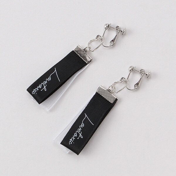 ロゴテープハートイヤリング