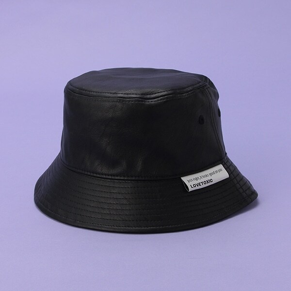 合皮バケットハット