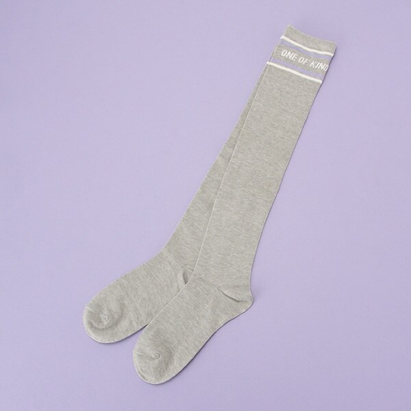 4本ラインニーハイソックス