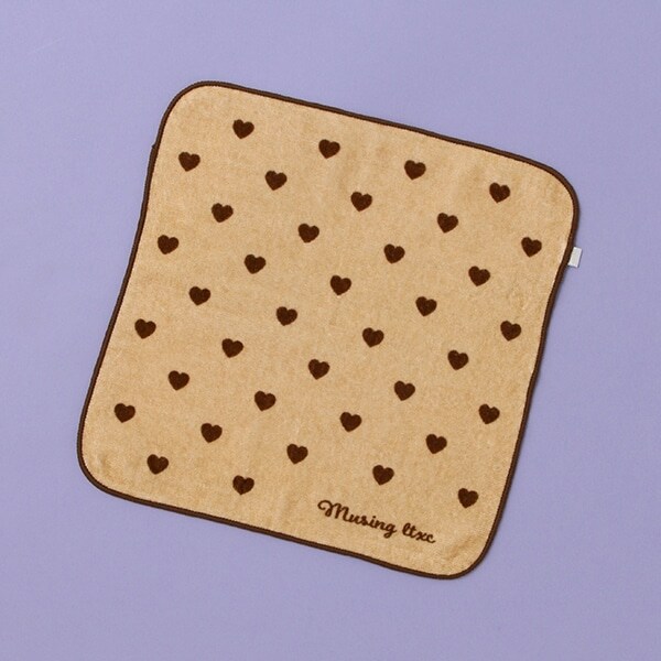 ハート柄ハンドタオル