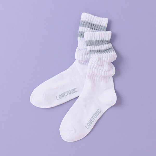 ラインルーズソックス