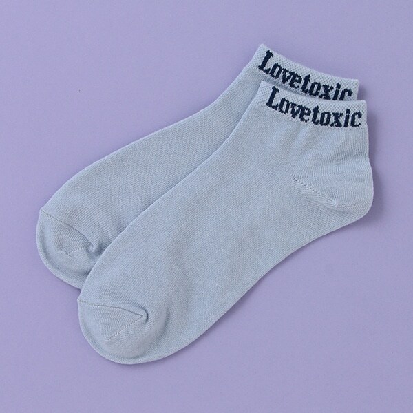 クチロゴスニーカーインソックス