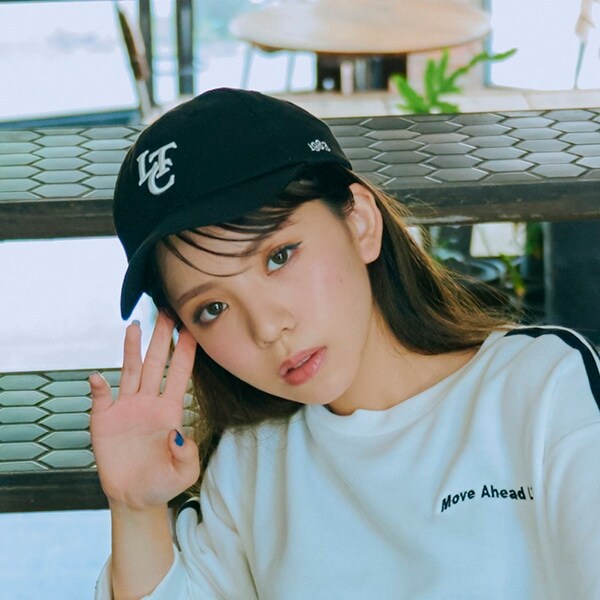 立体ロゴローキャップ