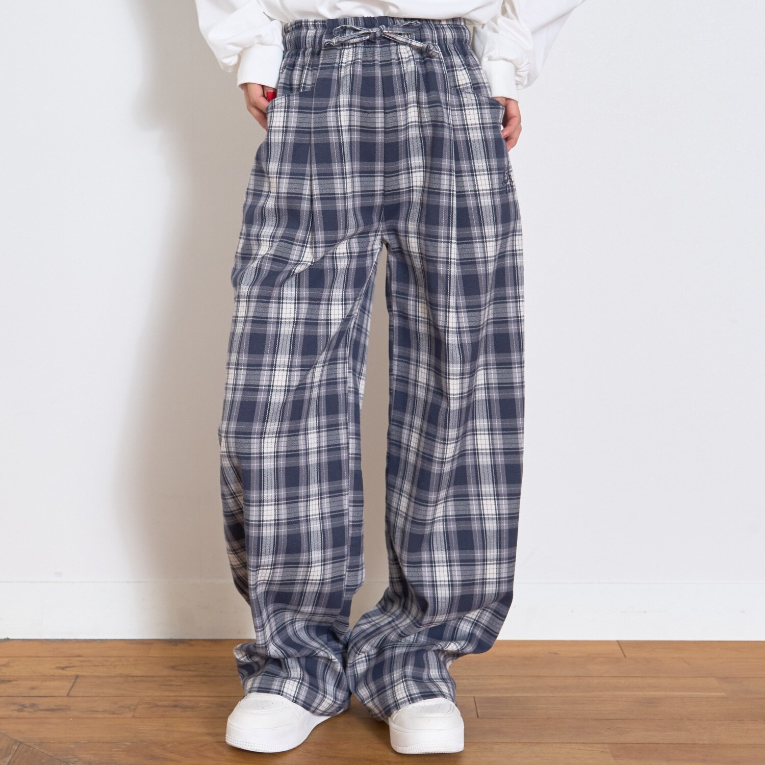サマ見えイージーチェックプルオンパンツ