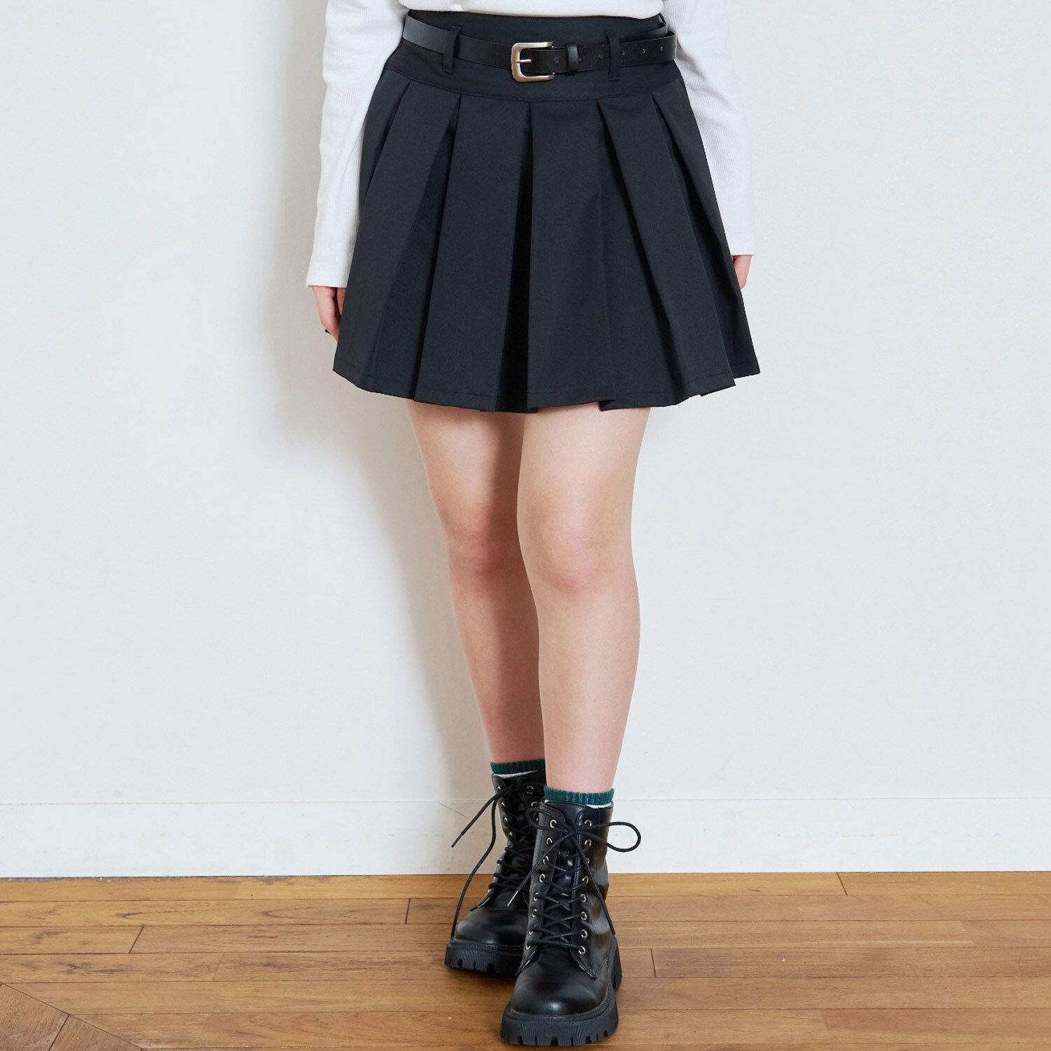 【イージーケア】ベルトつきプリーツスカート