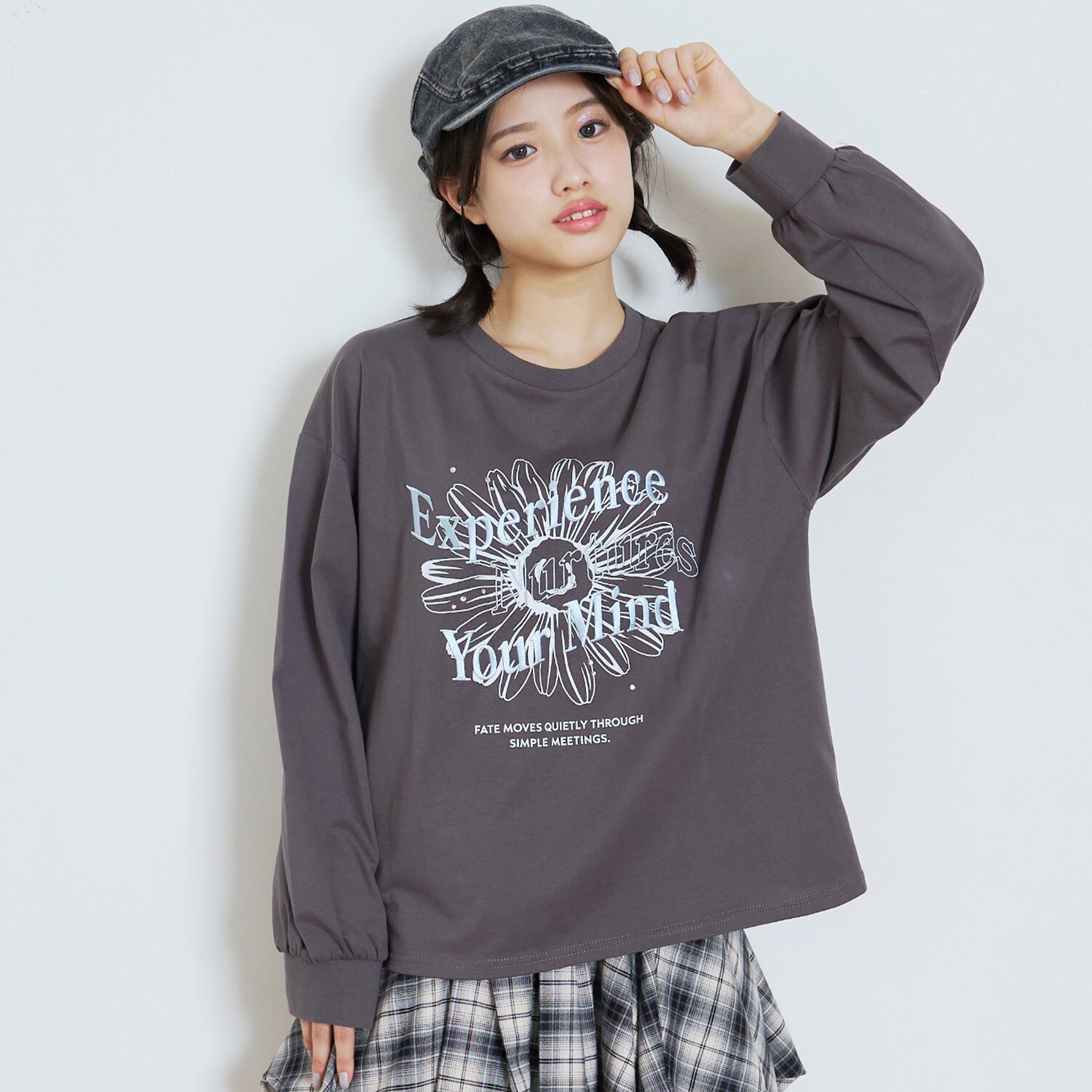 【綿100%】グラフィックアソート長袖T