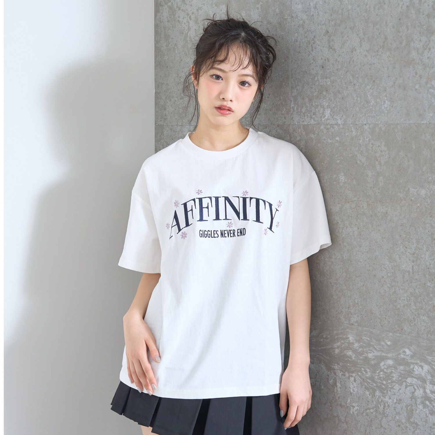 【秒かわトップス】【GOODPRICE】【綿100%】カレッジフラワー半袖T