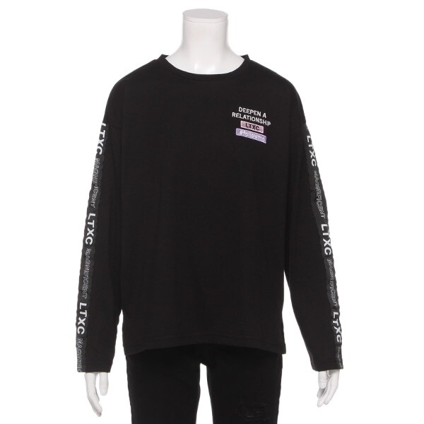 ショルダーロゴテープTシャツ