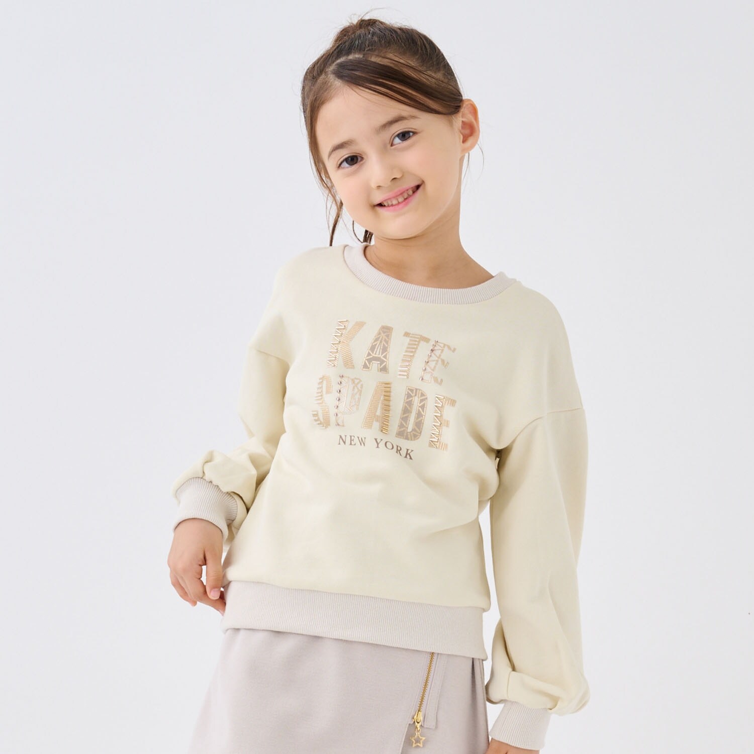 デコレートロゴトレーナー