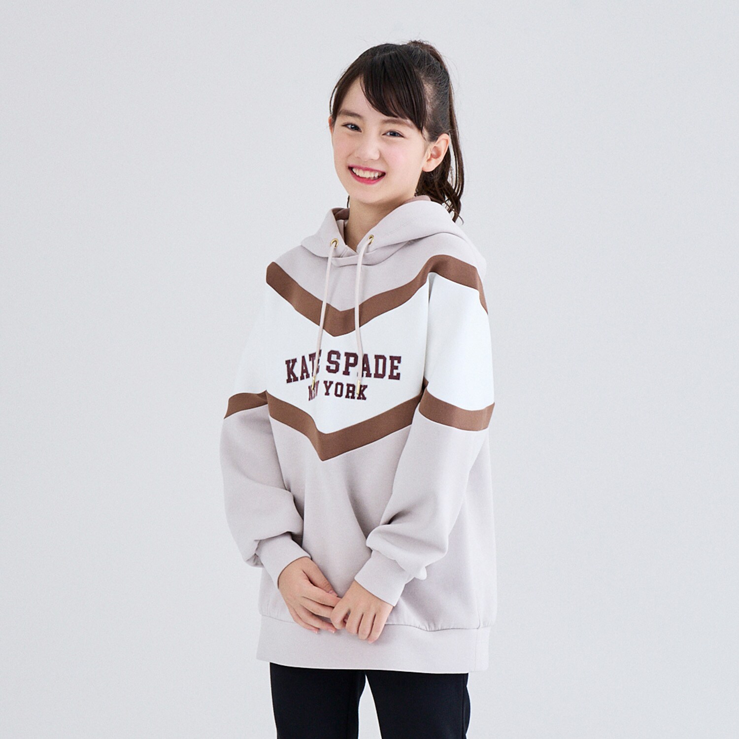 ロゴラインフーディ