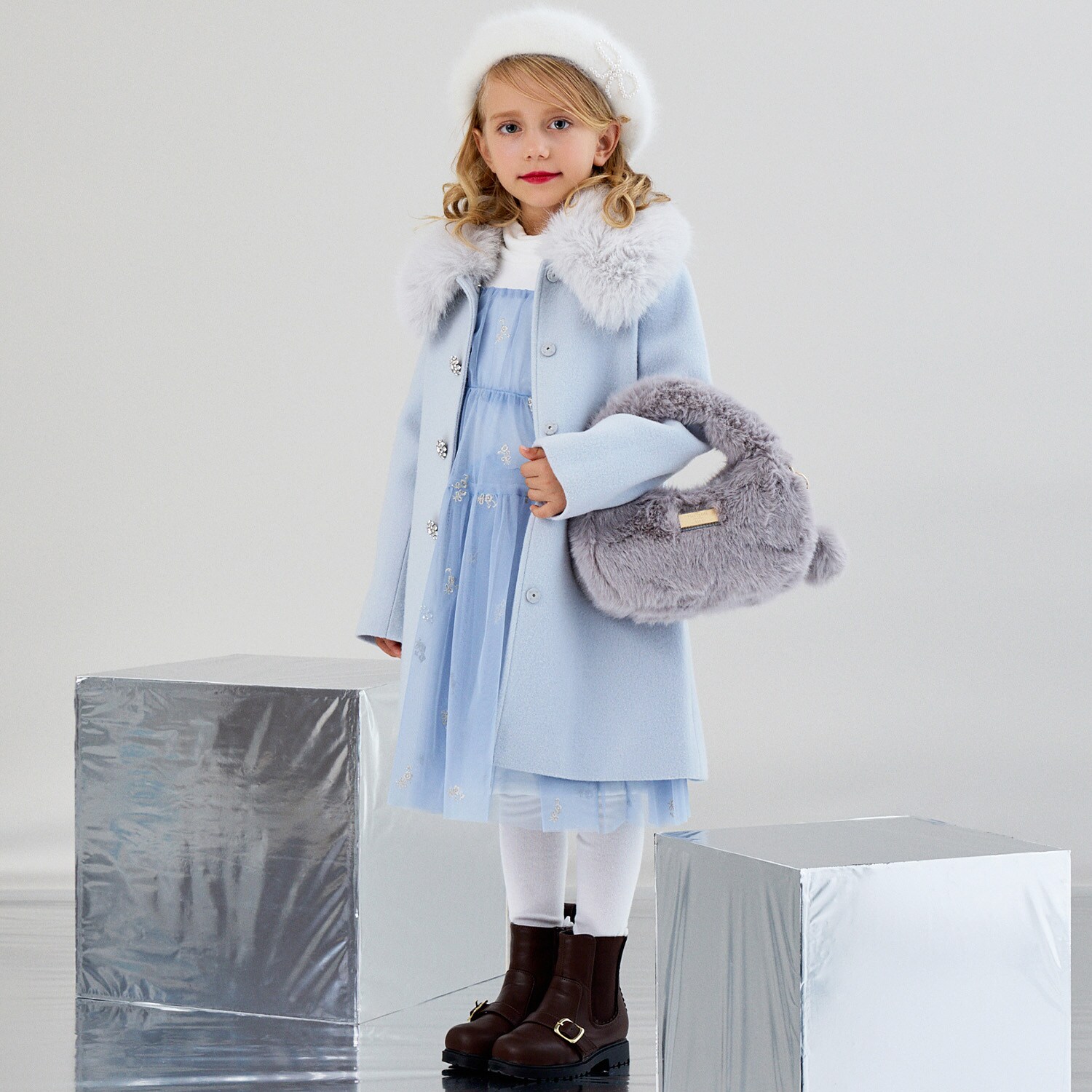 フェイクファーカラーウールコート