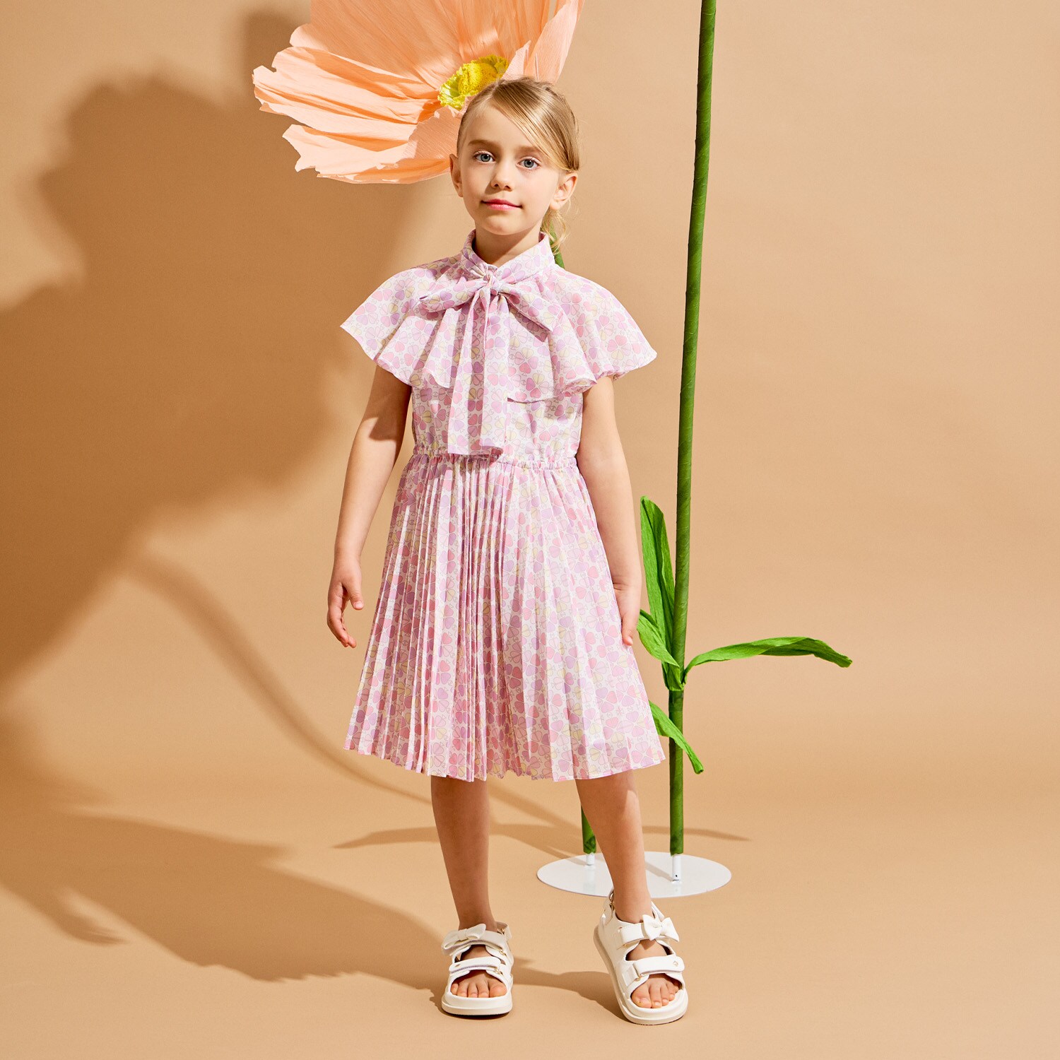 スペードフラワーケープスリーブワンピース