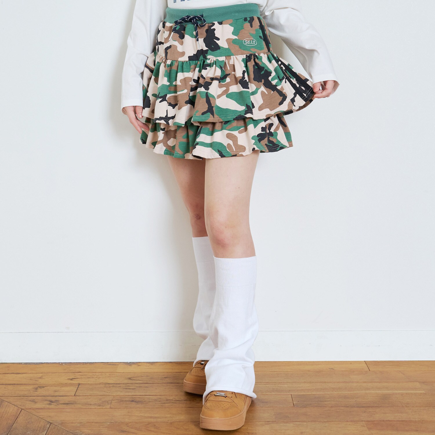 【7days】ラインフリルスカパン