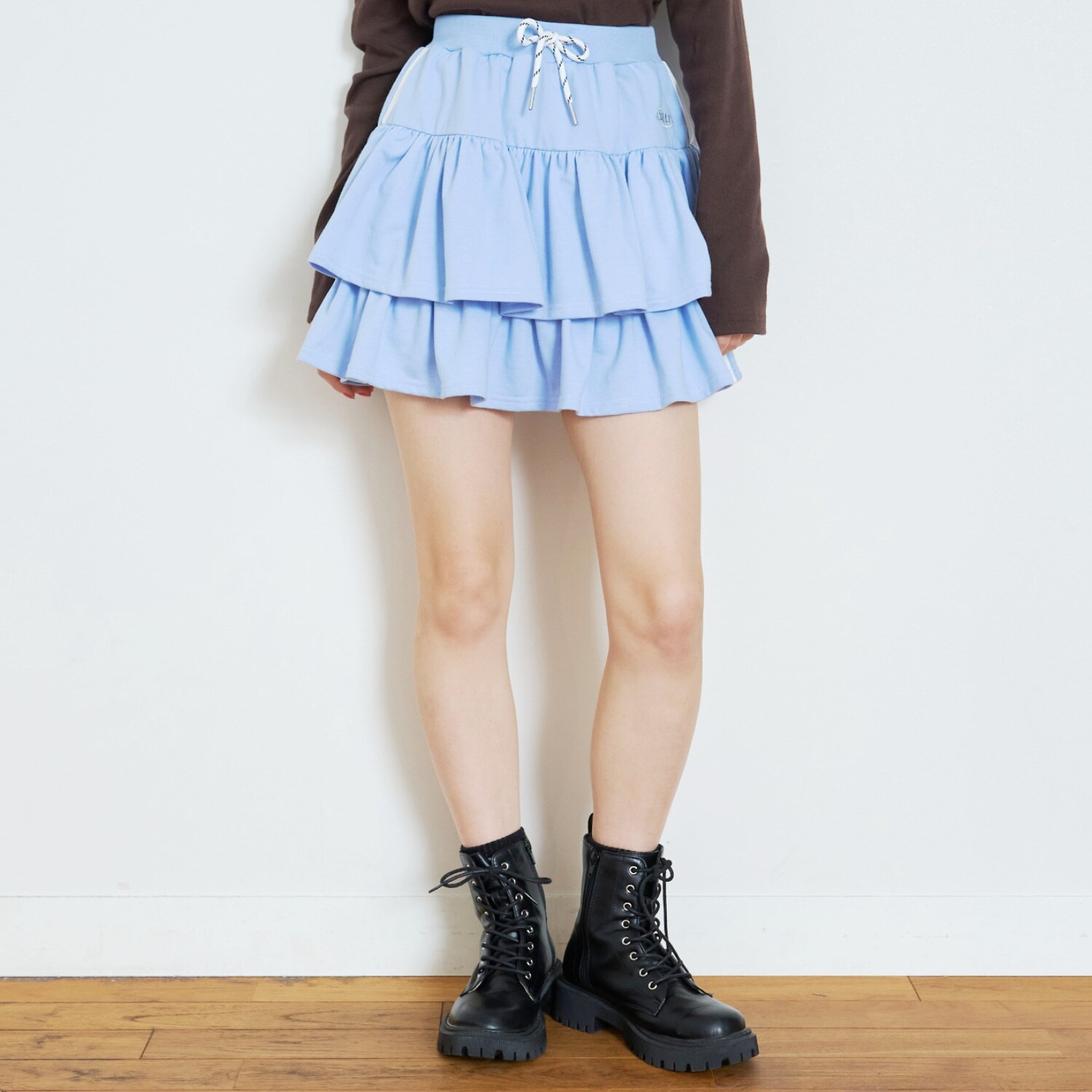 【7days】ラインフリルスカパン