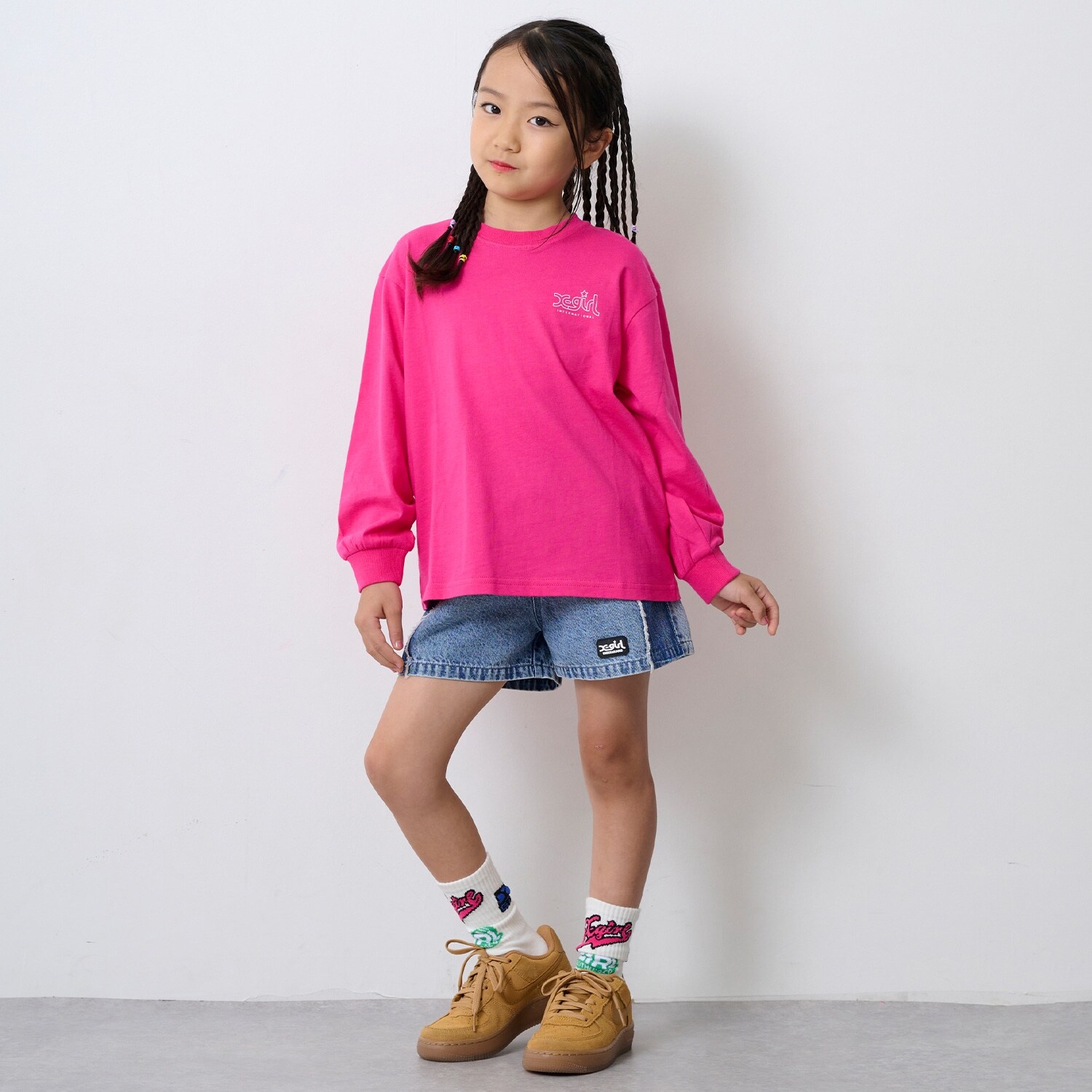 【TBSドラマ フェイクマミー 着用アイテム】サイドラインバックロゴデニムショートパンツ