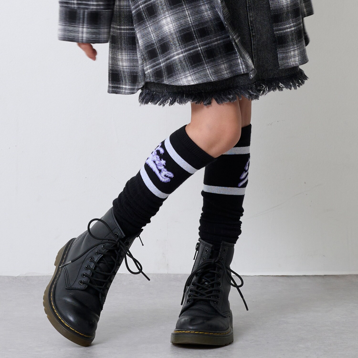 ラメラインニーハイソックス