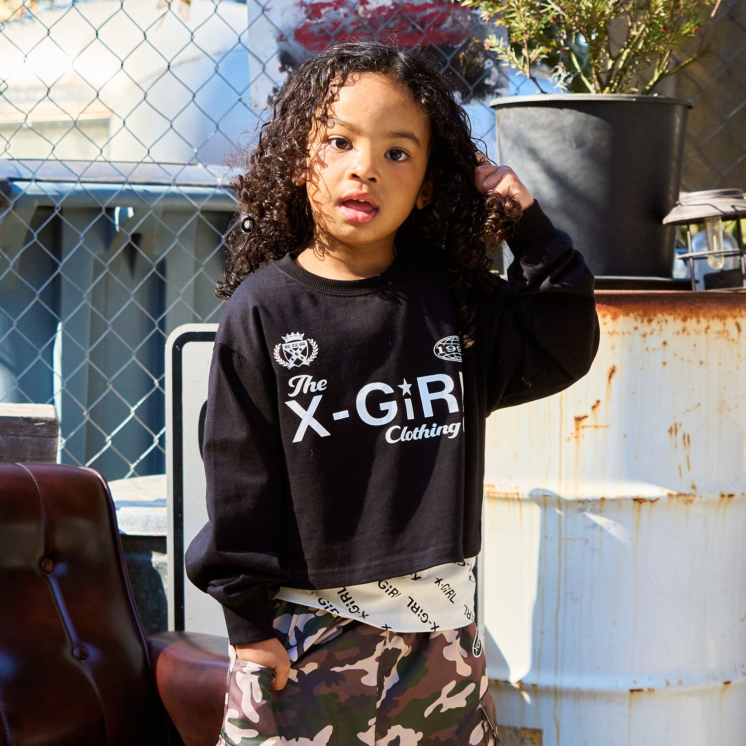 ロゴ長袖Tシャツ+総柄ロゴタンクトップセット