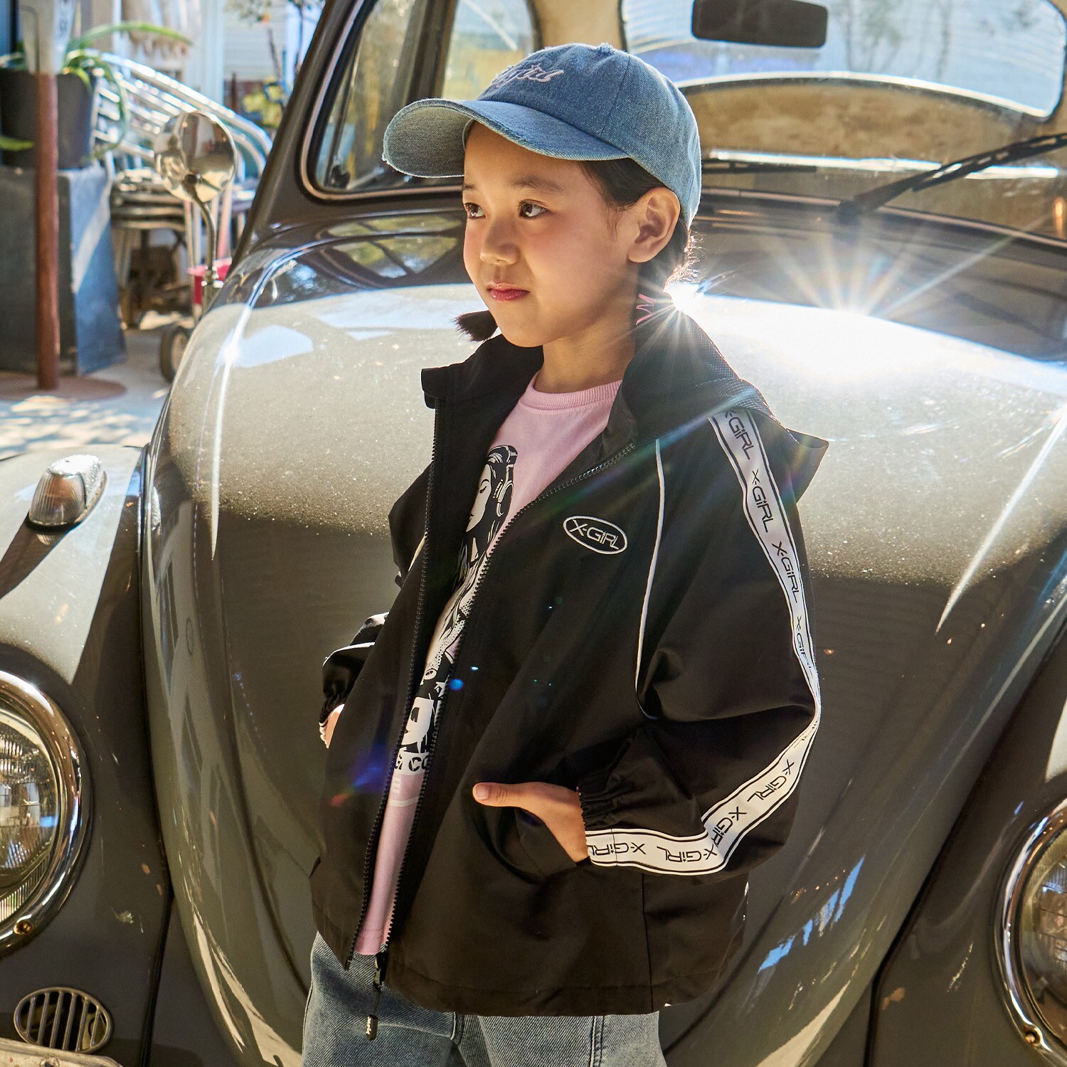 肩ロゴラインブルゾン